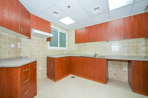 Accessible Floor | Spacious 3-Bed | Indoor Pool