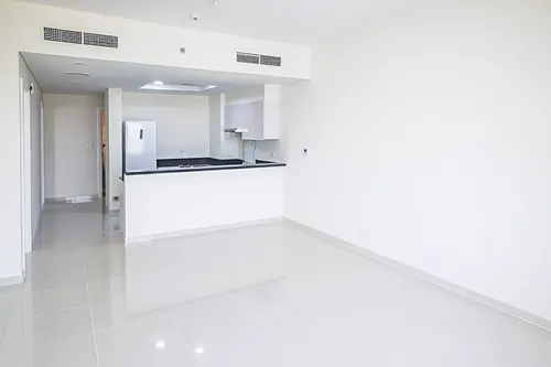 Furnished | Garden View | Vacant September