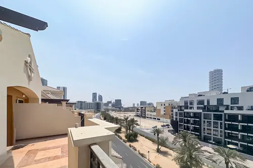 Modern 2BR | Spacious Layout | Ready To Move In