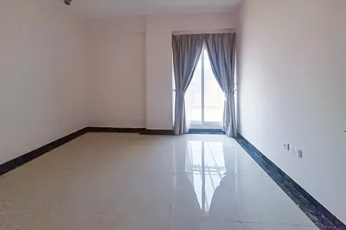 2 Bedrooms Apartment in Pantheon Boulevard