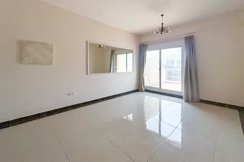 2 Bedrooms Apartment in Pantheon Boulevard