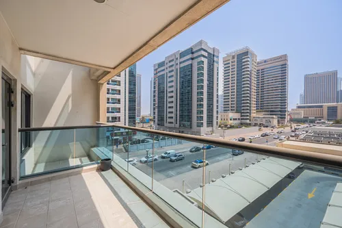 1 Bedroom Apartment in Time Place