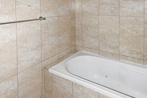 1 Bedroom Apartment in Iris