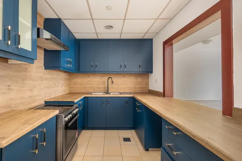 2 Bedrooms Apartment in Rimal 2