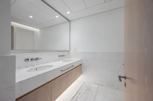  Apartment in The Palm Tower