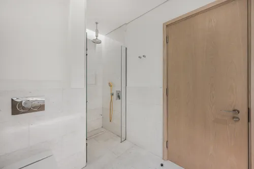  Apartment in The Palm Tower