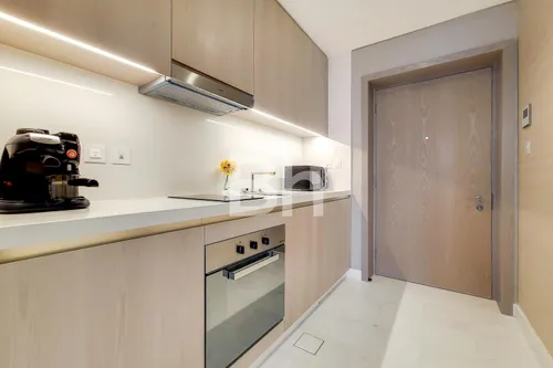 Apartment in The Palm Tower