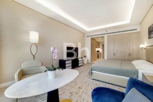 Apartment in The Palm Tower