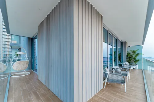 3 Bedrooms Apartment in Beach Isle Tower 1