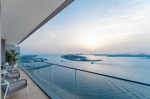 3 Bedrooms Apartment in Beach Isle Tower 1