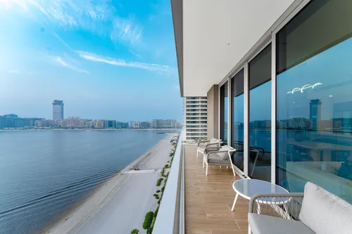 3 Bedrooms Apartment in Beach Isle Tower 1