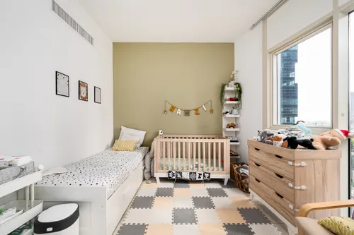 2 Bedrooms Apartment in Lakeshore Tower 1