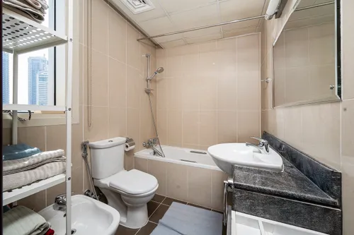 2 Bedrooms Apartment in Lakeshore Tower 1