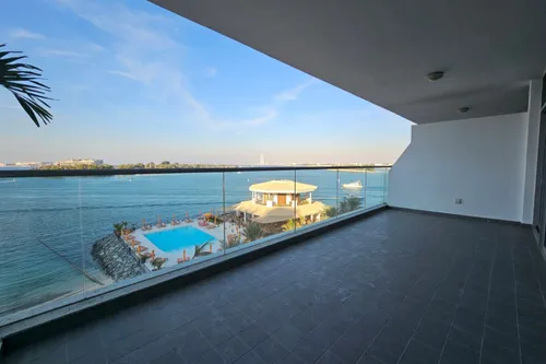 1 Bedroom Apartment in Azure Residences