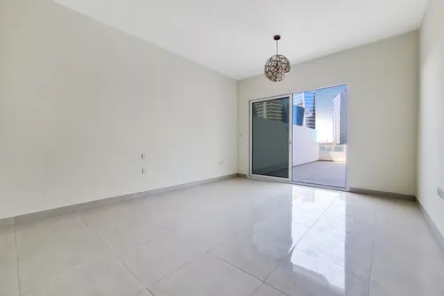  Apartment in AG Tower