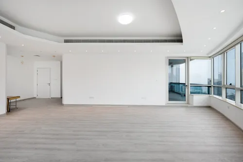 4 Bedrooms Apartment in Horizon Tower