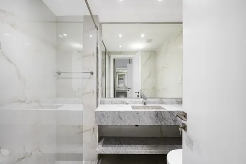 4 Bedrooms Apartment in Horizon Tower