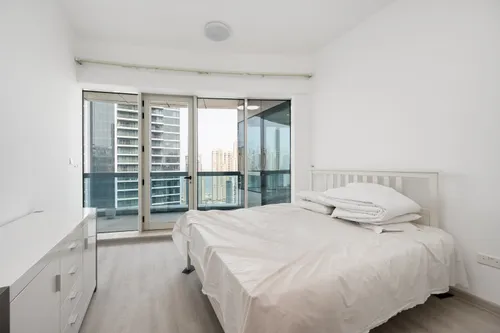 4 Bedrooms Apartment in Horizon Tower