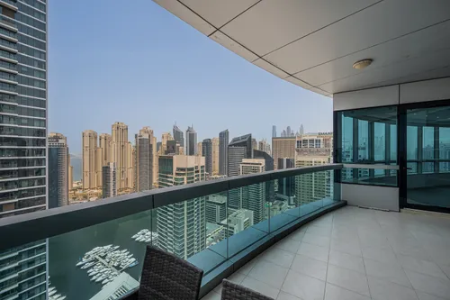 4 Bedrooms Apartment in Horizon Tower