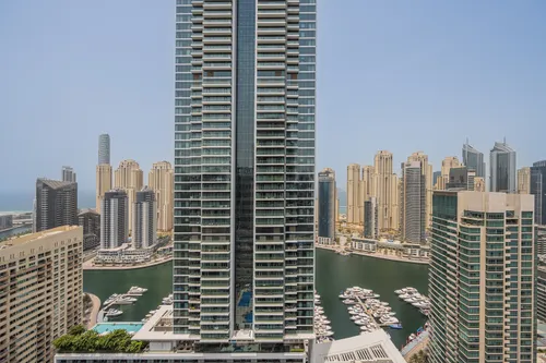 4 Bedrooms Apartment in Horizon Tower