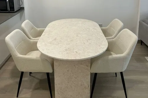 1 Bedroom Apartment in Bloom Towers A