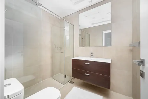 2 Bedrooms Apartment in Marina Arcade Tower