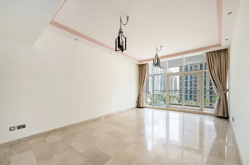 2 Bedrooms Apartment in Marinascape Oceanic