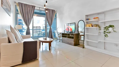Furnished | Mid Floor | Ready to move in