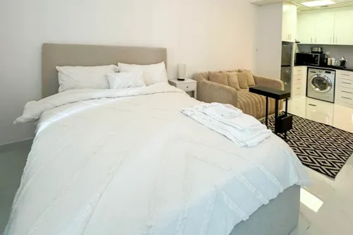 Apartment in Botanica Tower