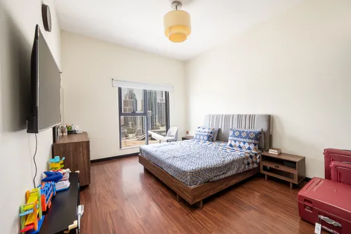 2 Bedrooms Apartment in Green Lakes 3