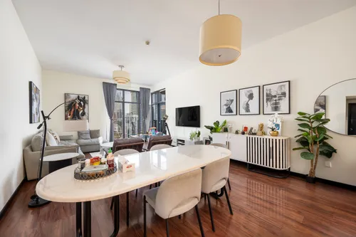 2 Bedrooms Apartment in Green Lakes 3
