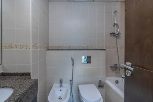 1 Bedroom Apartment in Bay Central