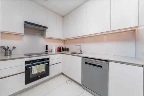 2 Bedrooms Apartment in Jumeirah Gate Tower 1