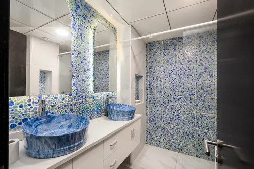 2 Bedrooms Apartment in Green Lakes Towers