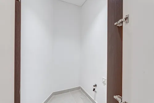 2 Bedrooms Apartment in Nobles Tower