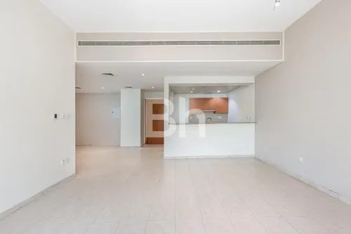 Vacant | Well Maintained | Spacious 3br