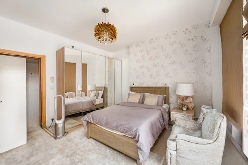 2 Bedrooms Apartment in Blakely Tower
