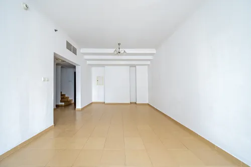 2 Bedrooms Apartment in Jumeirah Bay X1