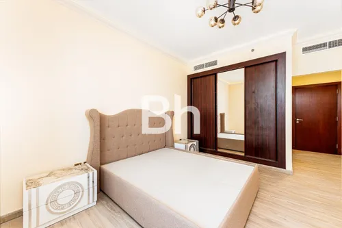 4 Bedrooms Apartment in Elite Residence