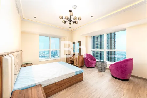 4 Bedrooms Apartment in Elite Residence