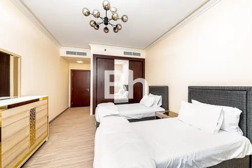 4 Bedrooms Apartment in Elite Residence