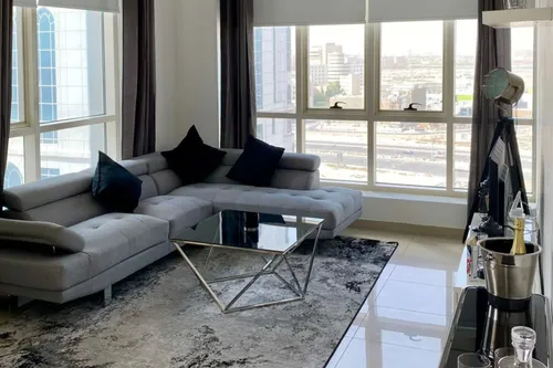 1 Bedroom Apartment in Lake Point Tower