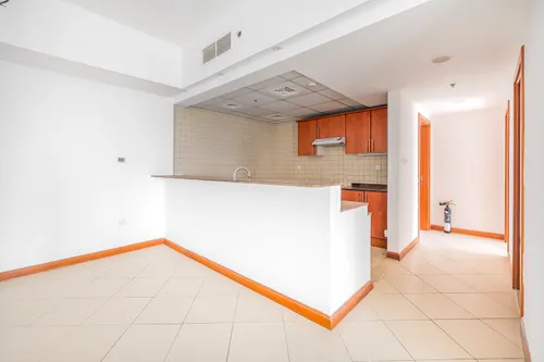 2 Bedrooms Apartment in Marina Diamond 1