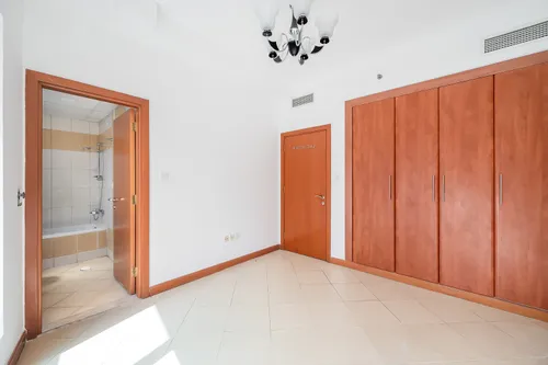 2 Bedrooms Apartment in Marina Diamond 1