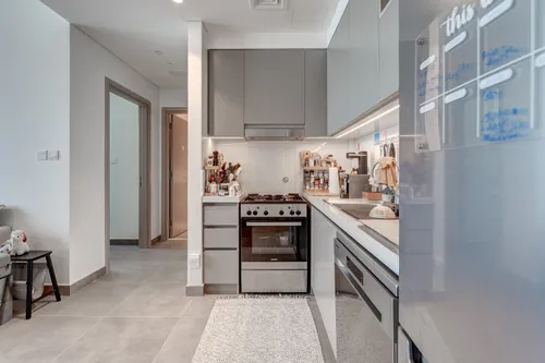 1 Bedroom Apartment in Creek Gate Tower 1