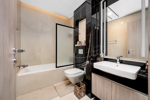 2 Bedrooms Apartment in Me Do Re Tower