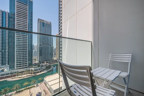 2 Bedrooms Apartment in Me Do Re Tower