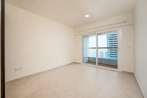 3 Bedrooms Apartment in Elite Residence