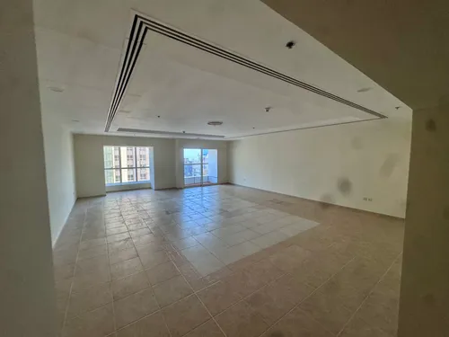 Vacant | Unfurnished | High floor | Sea view