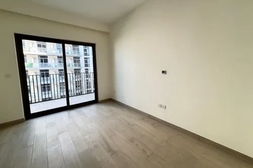 Apartment in Azizi Pearl
